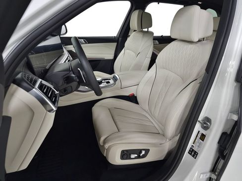 Used 2026 BMW X5 xDrive40i AWD/4WD image 18