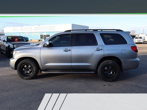 Used 2008 Toyota Sequoia Limited image 25