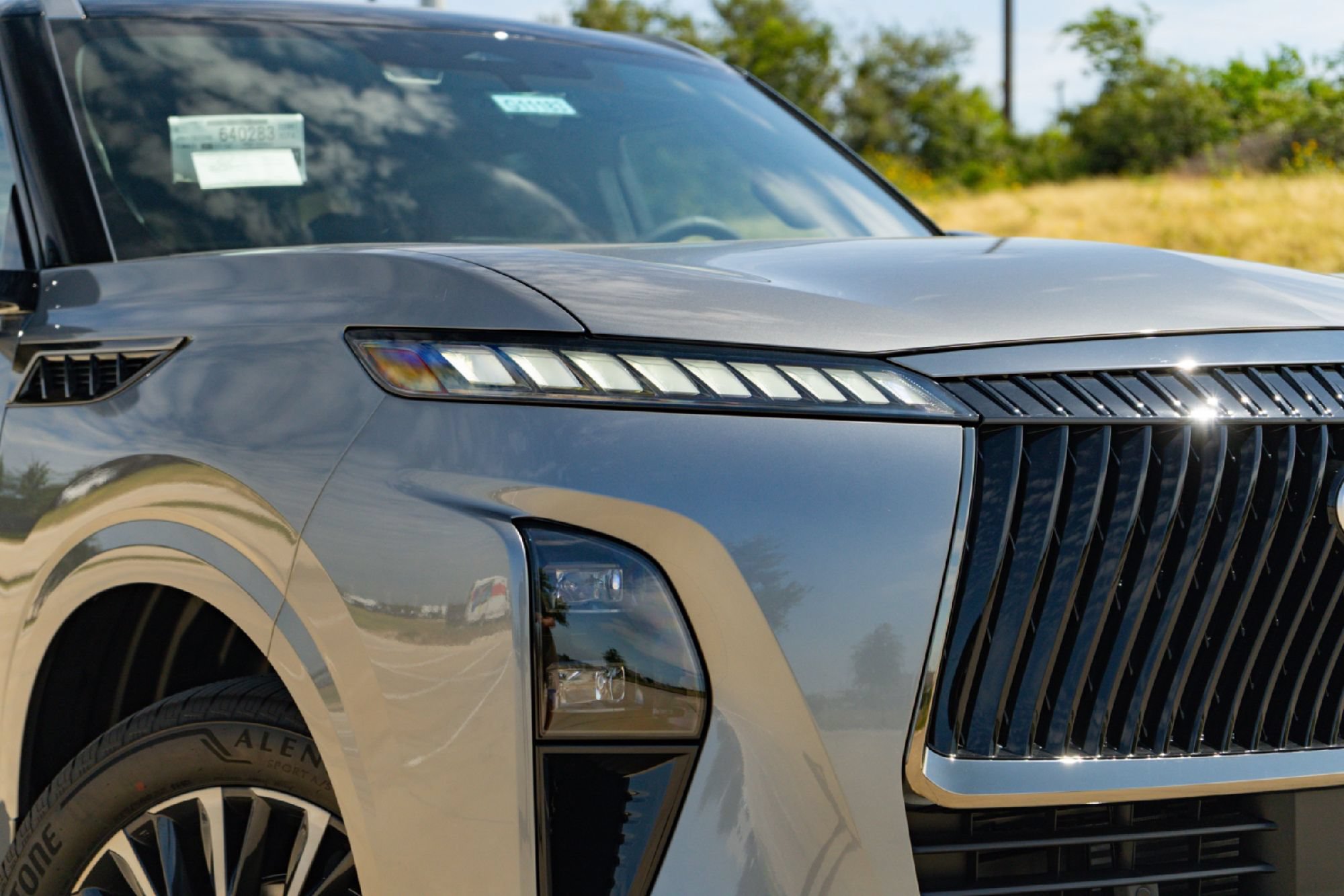 New 2027 INFINITI QX80 Autograph AWD/4WD image 3
