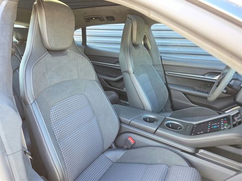 Used 2025 Porsche Taycan 4S image 19