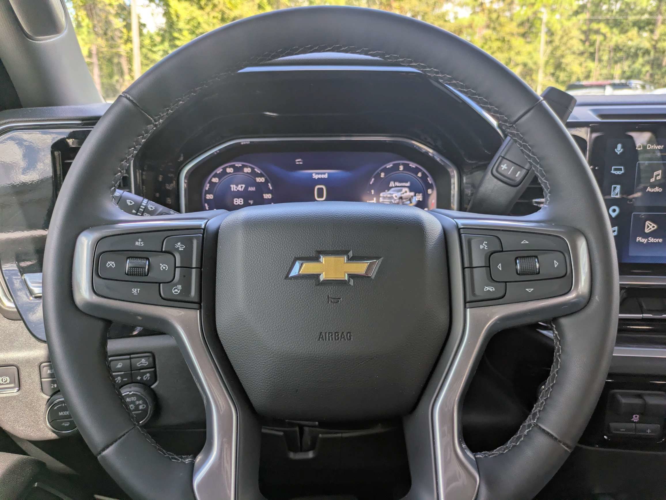 Used 2025 Chevrolet Silverado 2500 LTZ w/ LTZ Convenience Package AWD/4WD image 18