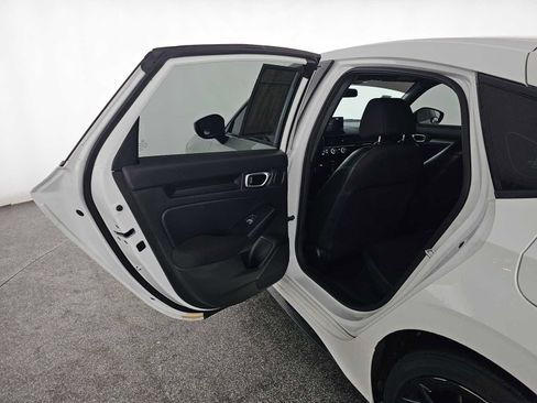 Used 2023 Honda Civic Sport image 15