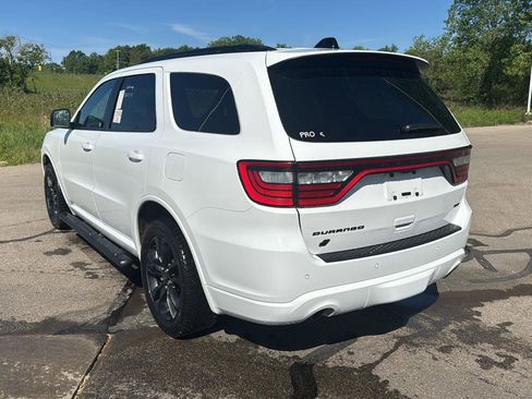 Used 2024 Dodge Durango GT AWD/4WD image 3