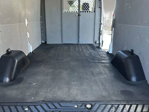 Used 2020 Ford Transit 250 Medium Roof RWD image 32