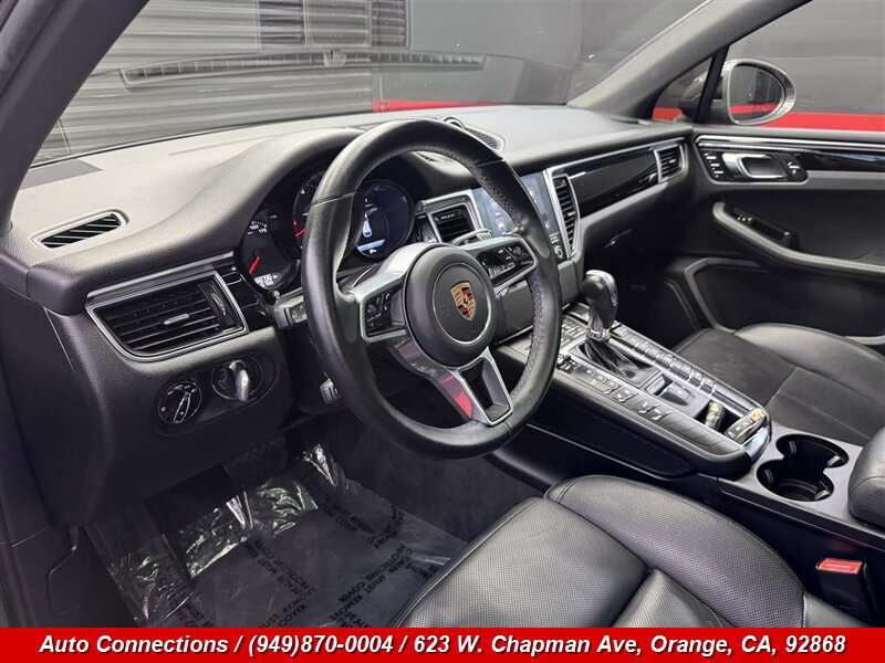 Used 2018 Porsche Macan AWD/4WD image 11