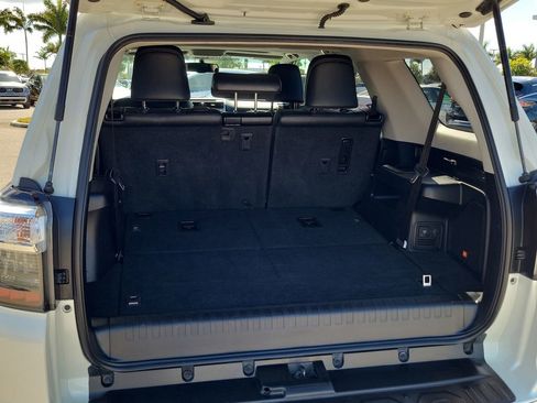 Used 2019 Toyota 4Runner Limited image 14