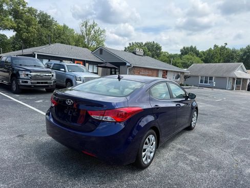 Used 2013 Hyundai Elantra GLS FWD image 5