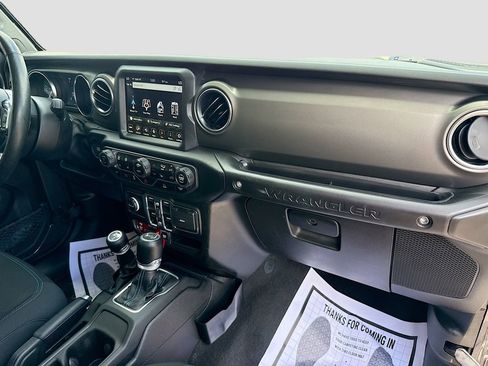 Used 2023 Jeep Wrangler Unlimited Rubicon 4xe w/ Cold Weather Group AWD/4WD image 34