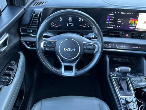 Certified 2023 Kia Sportage X-Line w/ X-Line Premium Package image 17
