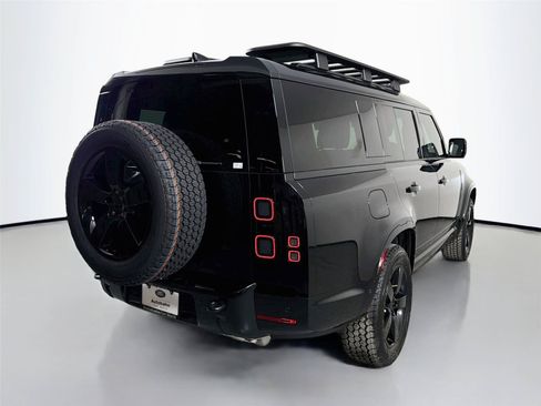 New 2026 Land Rover Defender 130 X-Dynamic SE AWD/4WD image 5