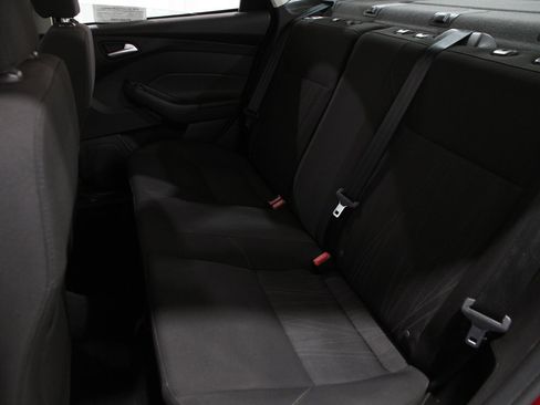 Used 2016 Ford Focus SE image 16