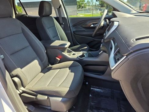 Used 2023 GMC Terrain SLE FWD image 15