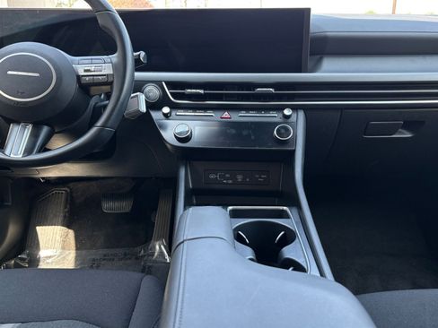 Used 2025 Hyundai Sonata SEL FWD image 22