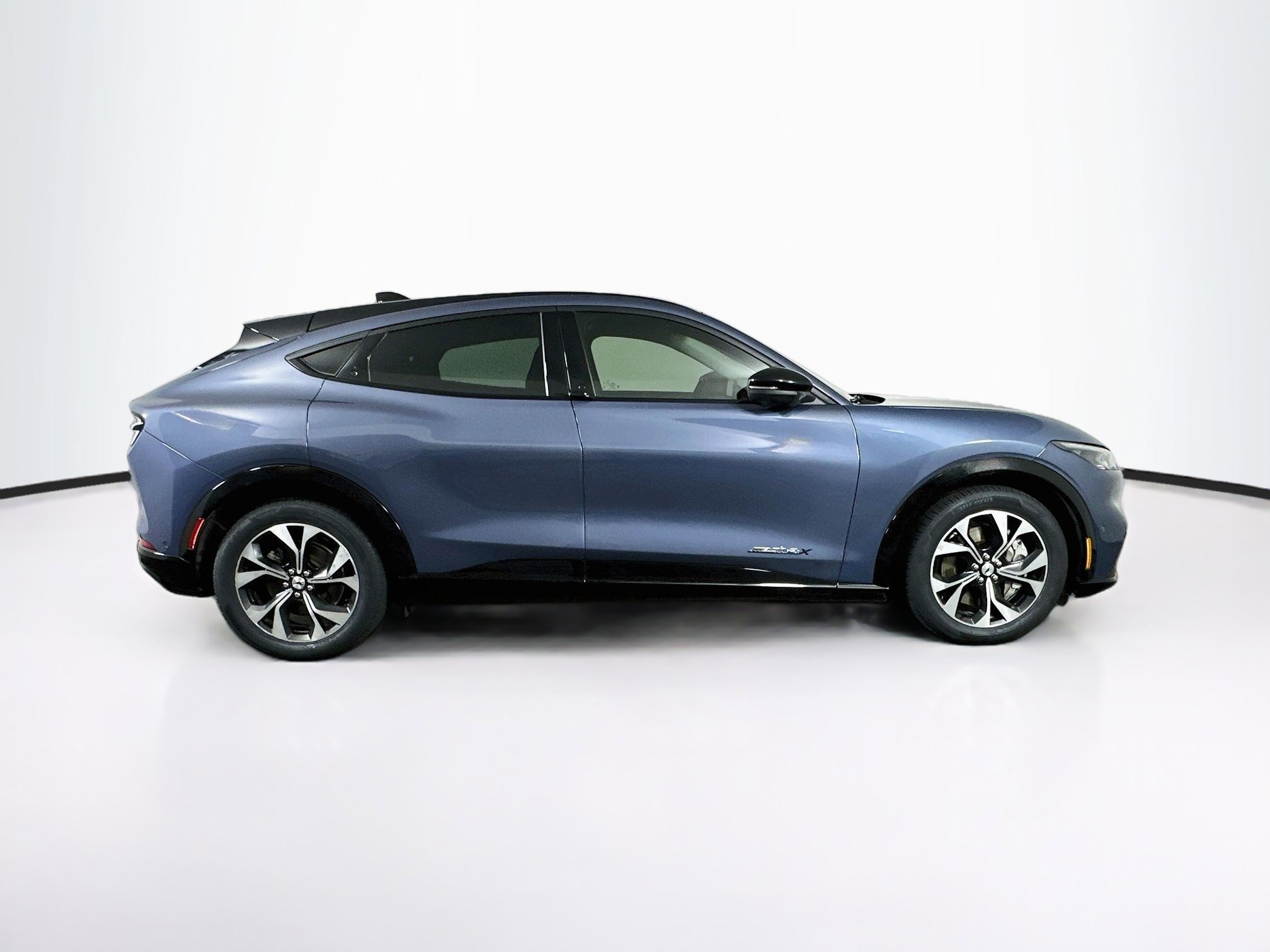 Used 2021 Ford Mustang Mach-E Premium AWD/4WD image 10