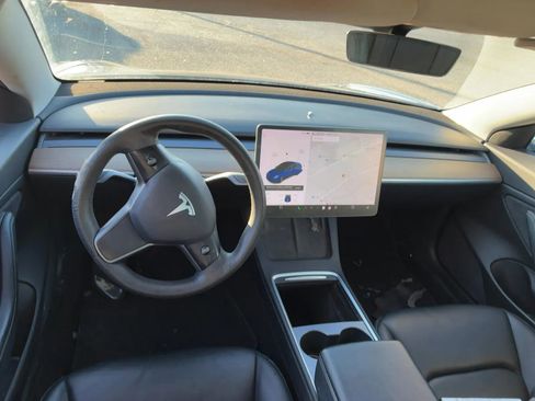Used 2021 Tesla Model 3 Long Range image 7