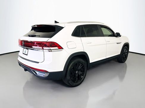 Used 2024 Volkswagen Atlas Cross Sport SE FWD image 5