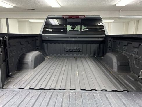 Certified 2024 Chevrolet Silverado 1500 High Country w/ High Country Premium Package image 27