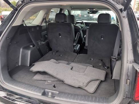 Used 2024 Kia Sorento EX image 9