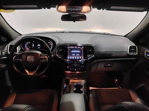 Used 2021 Jeep Grand Cherokee Laredo X RWD image 15