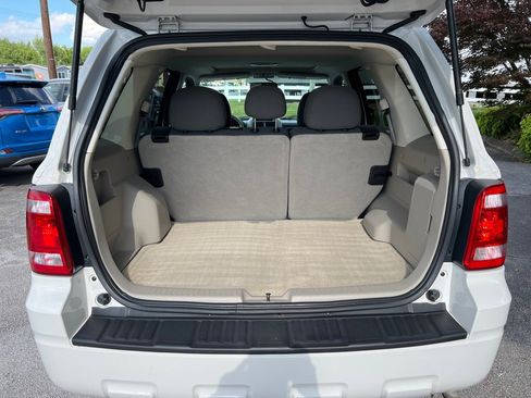 Used 2010 Ford Escape XLT FWD image 9