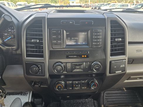 Used 2019 Ford F550 4x4 SuperCab Super Duty image 22