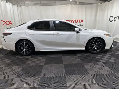 Used 2023 Toyota Camry SE image 8