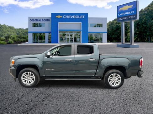 Certified 2017 GMC Canyon SLT w/ Driver Alert Package AWD/4WD image 3