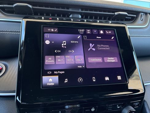 New 2025 Jeep Grand Cherokee Altitude image 17