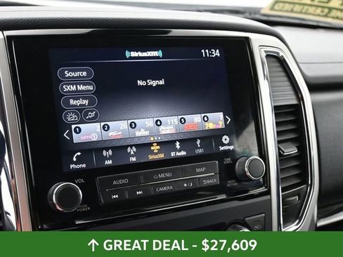 Used 2021 Nissan Titan SV w/ SV Convenience Package image 30