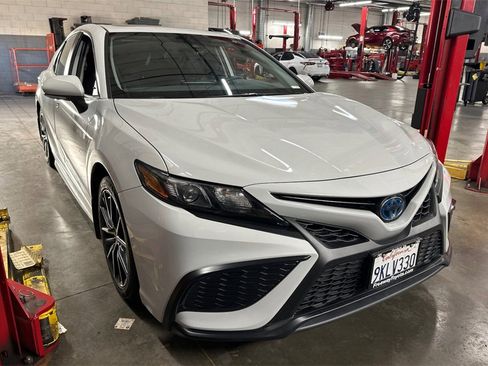 Certified 2024 Toyota Camry SE image 2