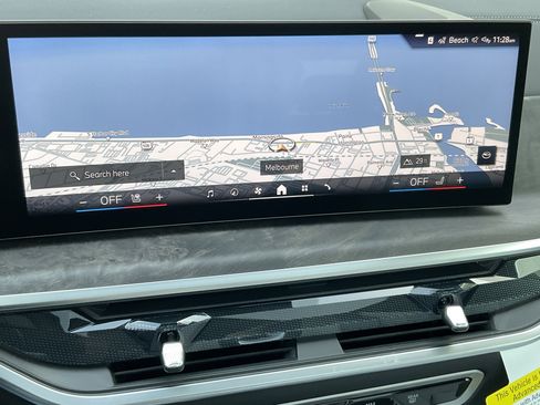 New 2026 BMW X7 xDrive40i w/ Premium Package image 18