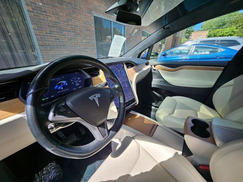 Used 2021 Tesla Model X Long Range AWD/4WD image 36