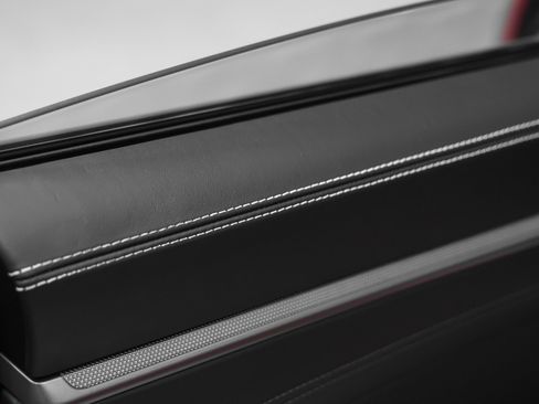 Used 2025 Porsche 911 Carrera image 56