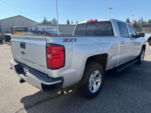 Used 2017 Chevrolet Silverado 1500 LT w/ All Star Edition AWD/4WD image 5