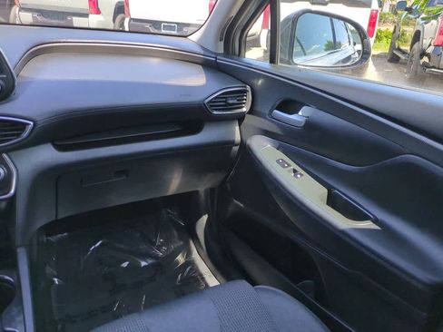 Used 2019 Hyundai Santa Fe SEL AWD/4WD image 16