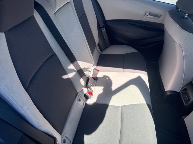 Used 2025 Toyota Corolla LE FWD image 18