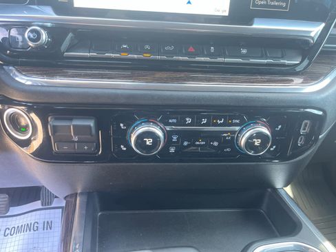 Used 2023 GMC Sierra 1500 Elevation w/ Preferred Package image 19