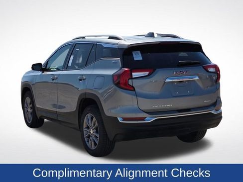 Used 2024 GMC Terrain SLT AWD/4WD image 6
