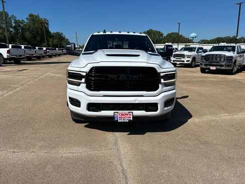 Used 2024 RAM 3500 Laramie w/ Night Edition AWD/4WD image 8