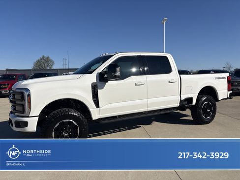 Used 2026 Ford F350 Platinum w/ Tremor Off-Road Package AWD/4WD image 1