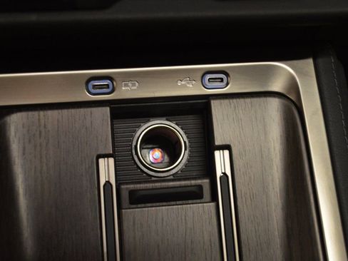 Used 2024 Lexus GX 550 w/ Accessory Package (Z1) image 29