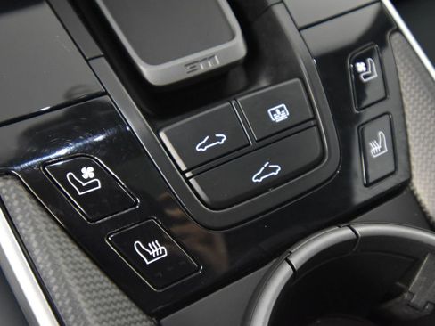 Certified 2021 Porsche 911 Turbo S image 39