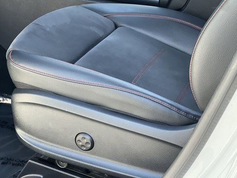 Certified 2022 Mercedes-Benz GLA 250 4MATIC image 19