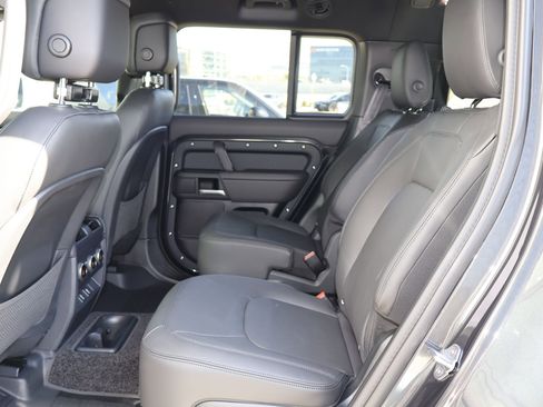 New 2026 Land Rover Defender 130 X-Dynamic SE AWD/4WD image 18