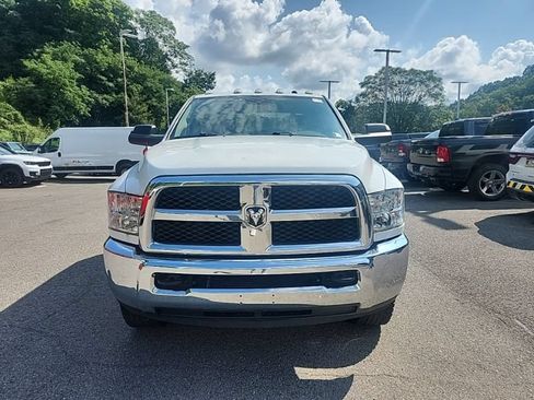 Used 2018 RAM 2500 Tradesman w/ Chrome Appearance Group AWD/4WD image 2
