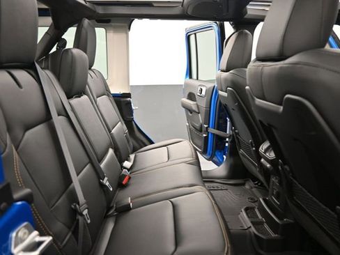 New 2025 Jeep Wrangler Unlimited Rubicon 392 image 19