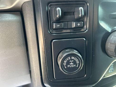 Used 2023 Ford F250 XL RWD image 14