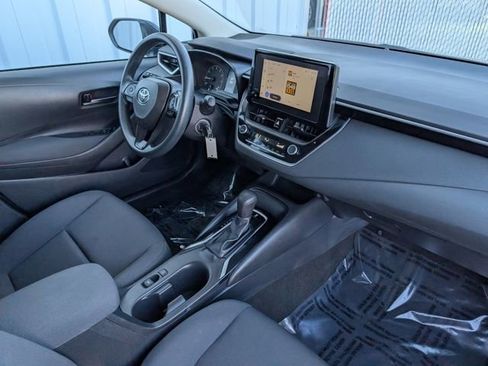 Used 2023 Toyota Corolla LE image 29