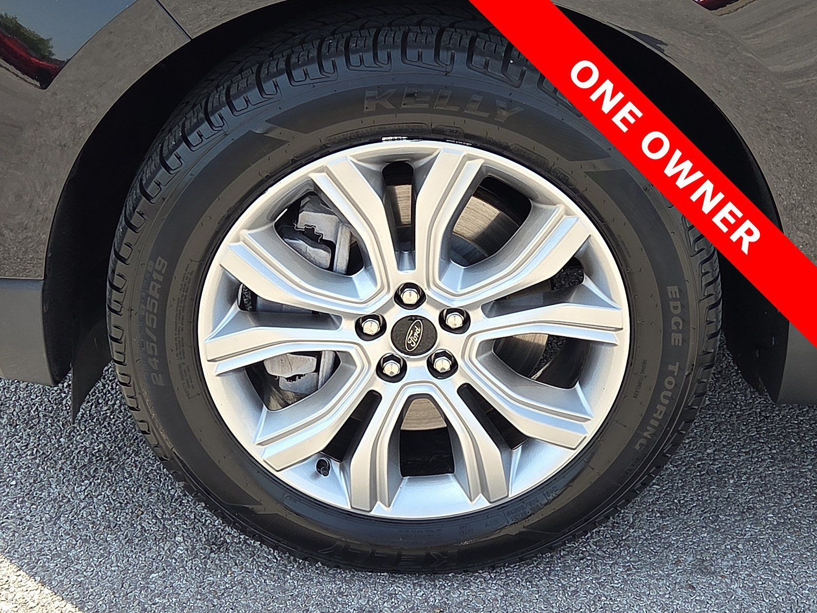 Used 2023 Ford Edge Titanium w/ Cargo Accessory Package AWD/4WD image 7