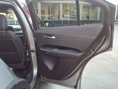 Used 2024 Cadillac XT4 Luxury w/ Cold Weather Package image 11